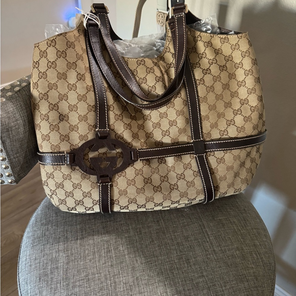 Gucci Tan and Brown Signature Tote